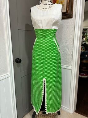 Vintage 1970’s Lounge Craft Green & White Polka Dot Dress